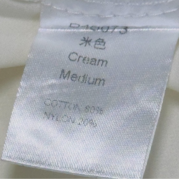 🌺 5 x 25 🌺 Chic White Camisole Top medium - Picture 3 of 3